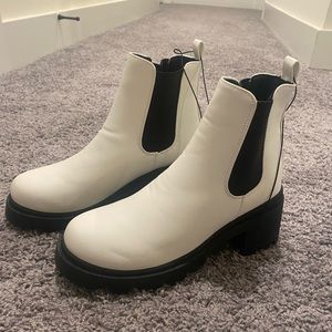 White Chelsea Boot